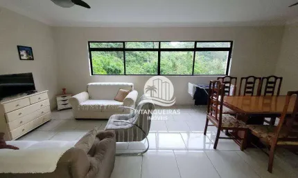Pitangueiras – na quadra da praia, apartamento totalmente reformado, lazer no prédio e 02 vagas de garagem.