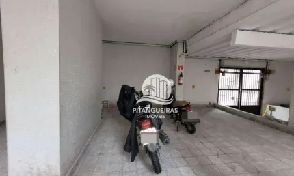 PITANGUEIRAS – VAGA DE GARAGEM DEMARCADA NO EDIFÍCIO BARRA DO UMA, A MELHOR VAGA DO PRÉDIO