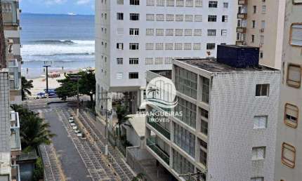 Apartamento amplo com vista para o mar no Calçadão da Praia das Pitangueiras