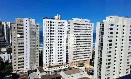 Apartamento amplo totalmente reformado com 5 suítes com vista para o mar