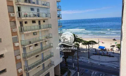 Apartamento aomplo com vista para o mar, 50 metros da praia na Pitangueiras