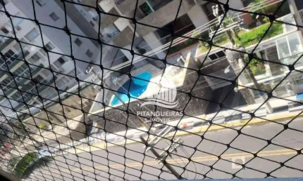 Espaçoso apartamento de 3 dormitórios e 1 suite próximo a praia das pitangueiras.