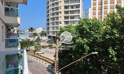 Apartamento 30 metros da praia na Praia de Pitangueiras no Guarujá/SP