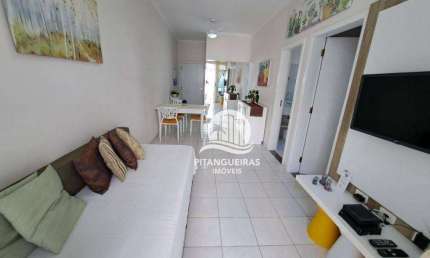 Amplo apartamento no bairro nobre da Pitangueiras, 1 quadra da praia.