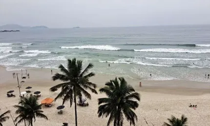 Apartamento frente ao mar amplo com excelente vista para o mar
