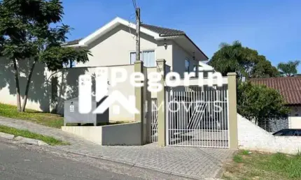 Sobrado 03 qts sendo uma suíte com hidro no bairro Santa Cândida, Curitiba-PR