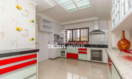 Apartamento 3 quartos, 196 m², à venda por R$1.065.000