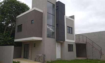 Casa em condomínio fechado com 3 quartos à venda no Uberaba, Curitiba 