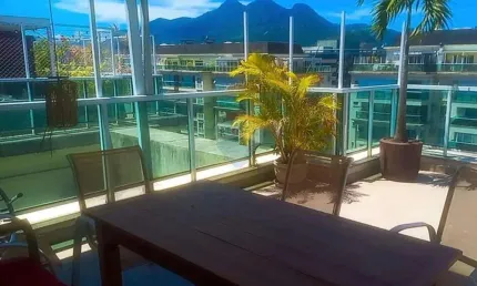 'Cobertura Duplex no Condomínio Le Parc na Barra da Tijuca à Venda.'
