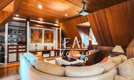 Sobrado com 5 dormitórios à venda, 380 m² por R$ 3.800.000,00 - Jd do Embaixador - Campos do Jordão/SP