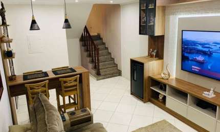 Sobrado com 4 dormitórios à venda, 244 m² por R$ 750.000,00 - Vila Milton - Guarulhos/SP