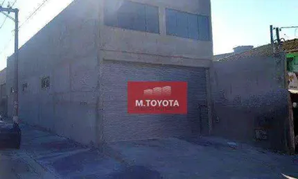 Imóvel de esquina, com 02 pavimentos (locação comercial)