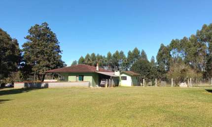 Chácara / sítio com 3 quartos à venda na Catarina Taverna dos Santos, 297, Cerne Papanduva, Campina Grande do Sul, 90 m2 por R$ 1.000.000