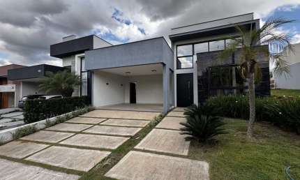 Casa de Condomínio para venda em Jardim Pompéia de 192.00m² com 3 Quartos, 3 Suites e 4 Garagens