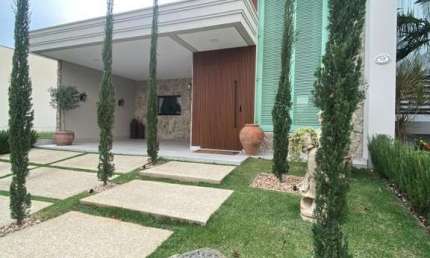 Casa para venda em Jardim Piemonte de 200.00m² com 2 Quartos, 2 Suites e 4 Garagens