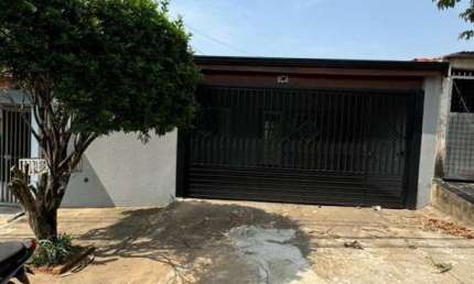 Casa para alugar em Jardim Rêmulo Zoppi de 108.00m² com 2 Quartos e 2 Garagens