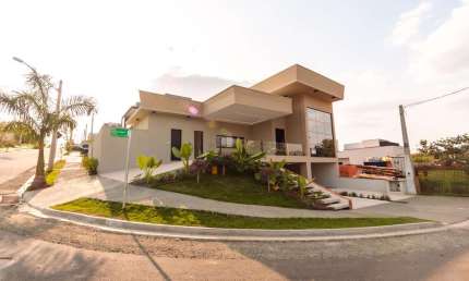 Casa de Condomínio para venda em Jardim Piemonte de 430.00m² com 3 Quartos, 3 Suites e 7 Garagens