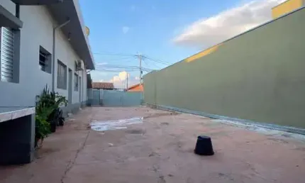 Casa para venda em Jardim Morada Do Sol de 250.00m² com 3 Quartos e 6 Garagens