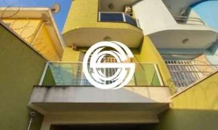Sobrado com 3 Dormitórios, 2 Suítes, 157 m² - Vila Granada