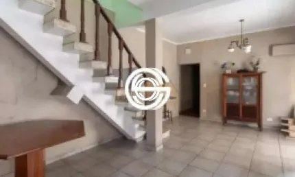 Sobrado frontal na chácara belenzinho, 4 dormitórios sendo 1 suíte, 4 vagas de garagem, 140m²