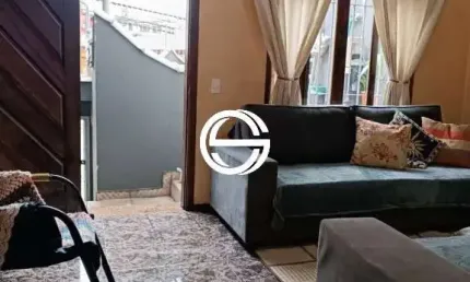 Casa (Sobrado) para Venda, 4 dorm(s), 1 vaga(s), 130 m²