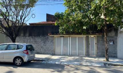 Casa com 4 quartos à venda na Rua Vicente Spindola, 900, Vila União, Fortaleza