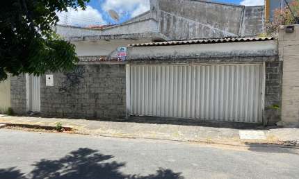Casa com 4 quartos à venda na Rua Carolino de Aquino, 212, Fátima, Fortaleza