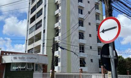 Apartamento com 3 quartos para alugar na Avenida Rui Barbosa, 2480, Joaquim Távora, Fortaleza