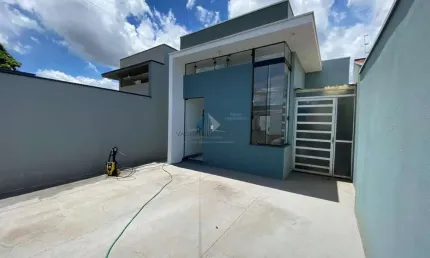 Casa 2 dormitórios para Venda em Mogi Guaçu, Jardim Novo II, 2 dormitórios, 1 suíte, 2 banheiros, 2 vagas