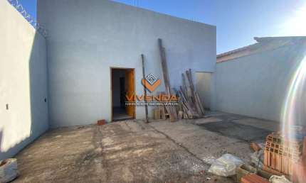 CASA NOVA JD ZELINDA C/2 DORMITORIOS, SUITE, TERRENO INTEIRO
