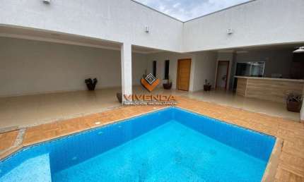 CASA C/ PISCINA C/3 DORMITORIOS, 4 VAGAS NO COLINA ESPRAIADO