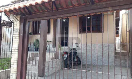 Casa com 2 quartos à venda na Rua Águias, Porto Verde, Alvorada