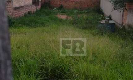 Terreno medindo 10x34m² á venda no bairro Formosa, Alvorada-RS.