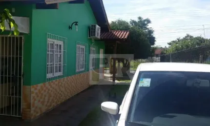 Casa 2 Dorm.  1 suíte e 2 Vagas de garagem, Jardim Algarve, Alvorada RS - 99².