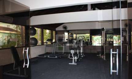 Excelente Casa de 3 Dorm. c/ 2 Vagas de Garagem, Sarandi, Porto Alegre/RS, 216m² Privativos.