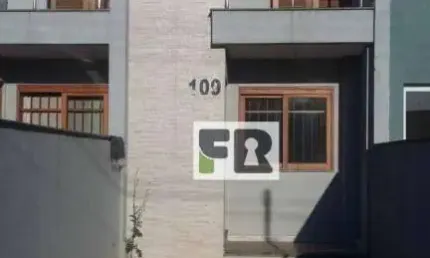 Casa 2 dormitórios, sendo os dois suítes, 2 vagas de garagem , 85m² privativos, Rubem Berta, Porto Alegre - RS