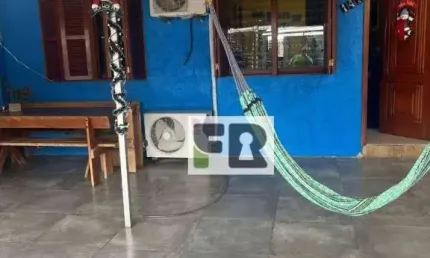 Casa com 2 dormitórios à venda, 70 m² por R$ 297.000 - Aparecida - Alvorada/RS