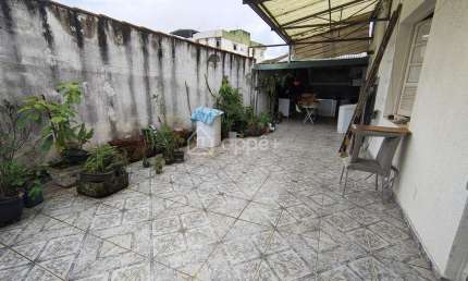 Área Privativa 4 Quartos Suíte 222m2 Av. Francisco Sá no Prado Apenas R$450 mil