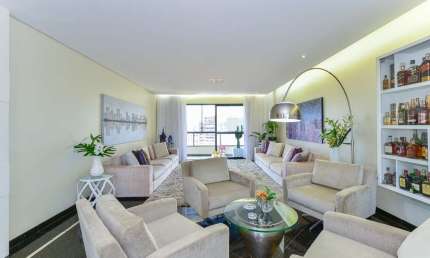 Apartamento tipo para venda com 3 quartos, sendo 1 suíte, 250m²