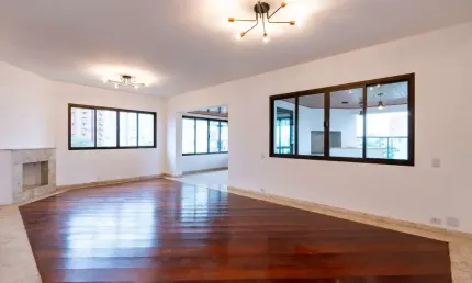 Apartamento tipo para venda com 4 quartos, sendo 4 suítes, 236m²