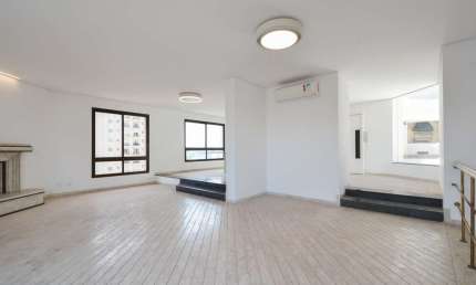 Cobertura para venda com 3 quartos, sendo 1 suíte, 485m²