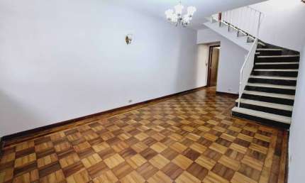 Casa tipo para venda com 3 quartos, sendo 1 suíte, 186m²