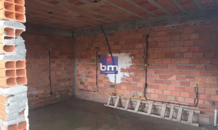 Prédio à venda em São Paulo, Vila Rosina, com 360 m²