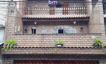 Sobrado à venda em São Paulo, Vila das Belezas, com 4 quartos, com 329 m²