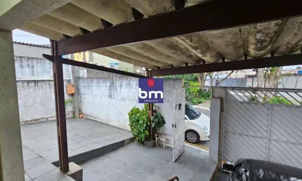 Casa à venda em São Paulo, Parque Fernanda, com 3 quartos, com 180 m²