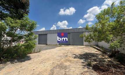 Galpão para alugar em São Paulo, Jardim Arpoador, com 610 m²