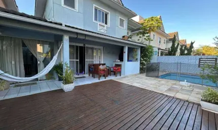 Casa com 4 quartos à venda no condomínio quality no recreio