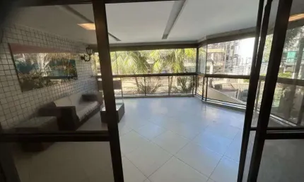 Apartamento de 3 quartos à venda no Recreio dos Bandeirantes – 180m², a 50m da praia