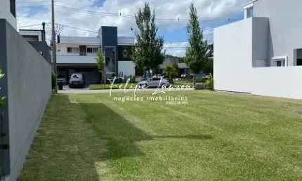Terreno no condomínio  veredas altos do laranjal 390m²