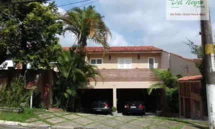Casa com 3 suítes à venda, 375 m² - São Paulo II, Granja Viana.